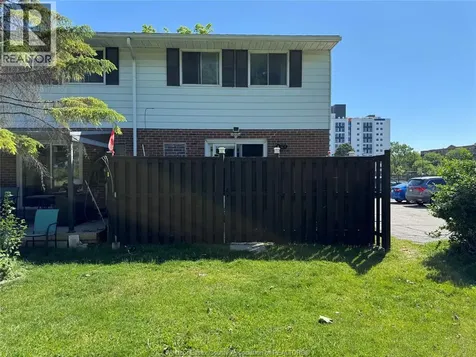 3093 Meadowbrook Lane Windsor ON N8T 3C5
