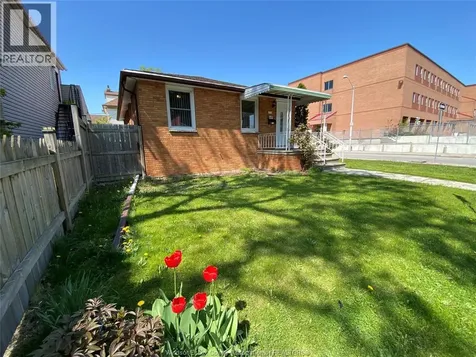849 Dougall Avenue Windsor ON N9A 4R3