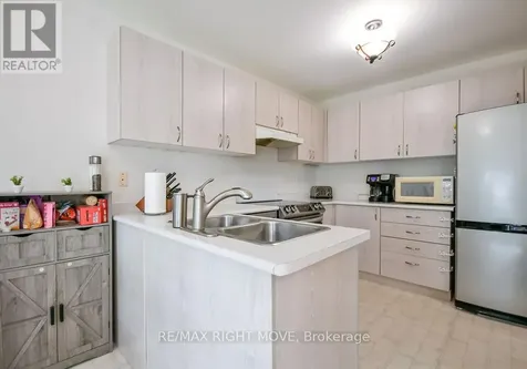 142 Julia Crescent Orillia ON L3V 7X4