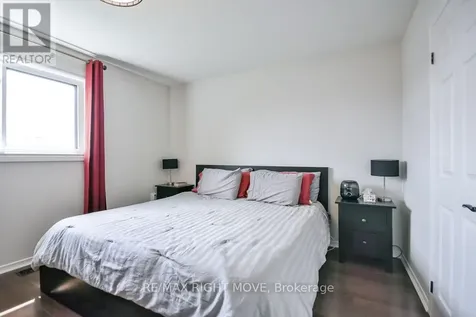 142 Julia Crescent Orillia ON L3V 7X4