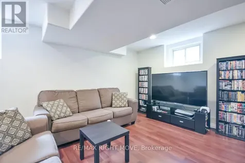 142 Julia Crescent Orillia ON L3V 7X4