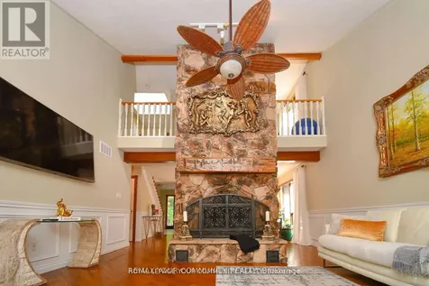 527 Big Bay Point Road Innisfil ON L9S 2N4