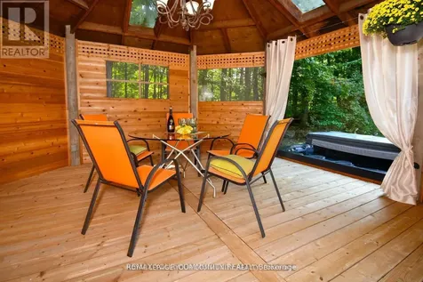 527 Big Bay Point Road Innisfil ON L9S 2N4