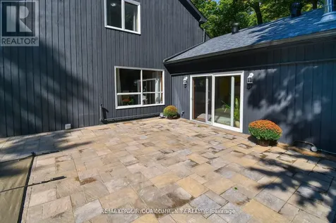 527 Big Bay Point Road Innisfil ON L9S 2N4
