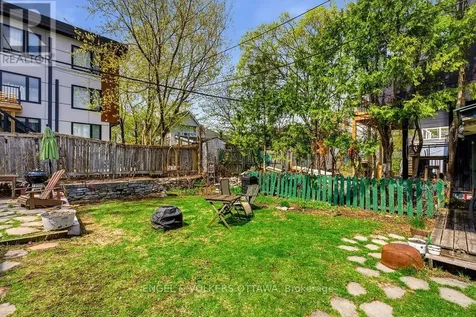 86 Pinhey Street Ottawa ON K1Y 1T4