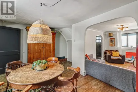 86 Pinhey Street Ottawa ON K1Y 1T4