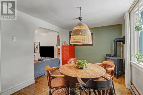 86 Pinhey Street Ottawa ON K1Y 1T4