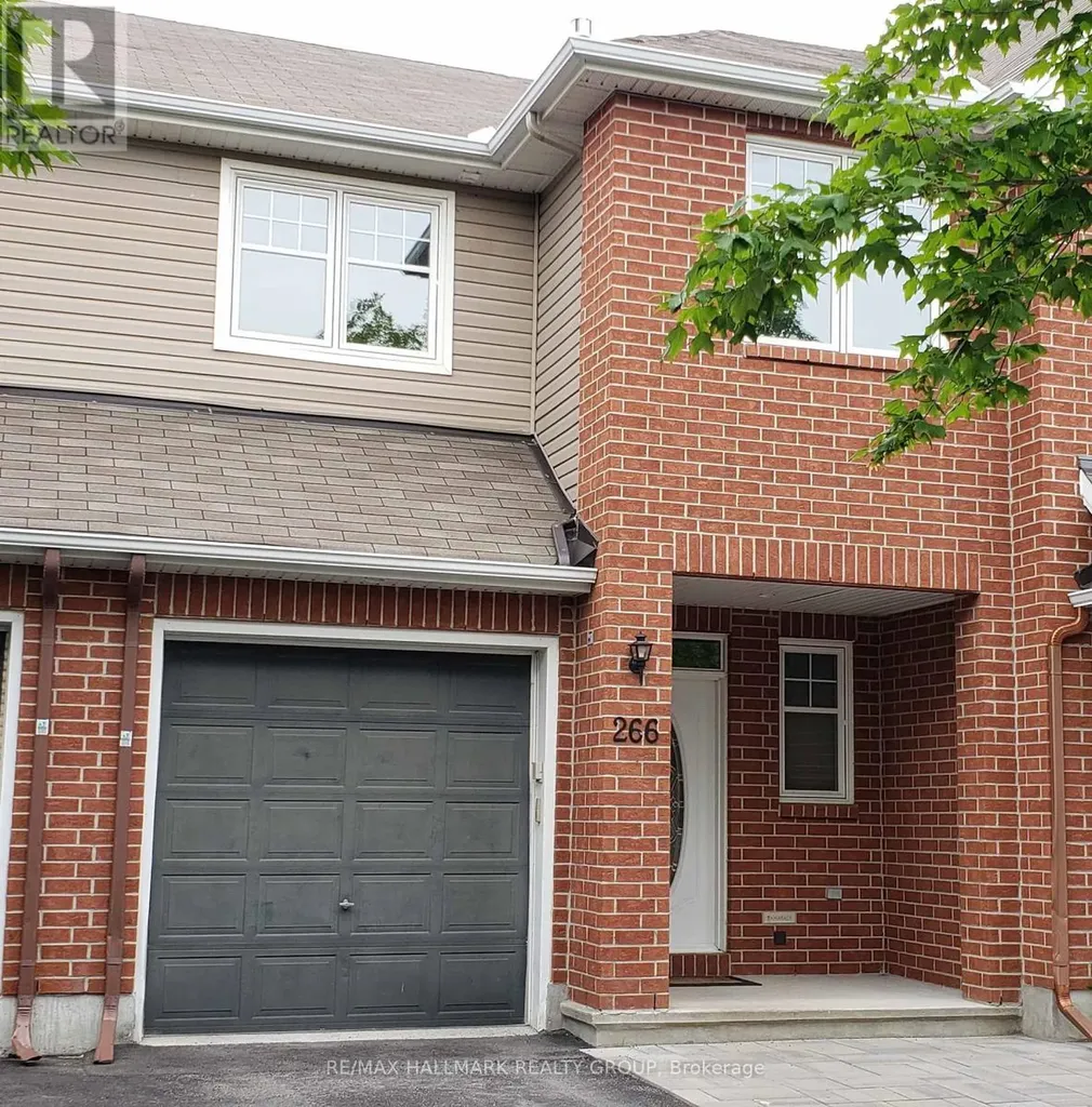 266 Horseshoe Crescent Ottawa ON K2S 0B7