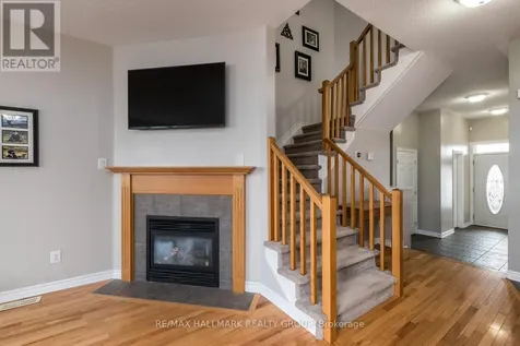 266 Horseshoe Crescent Ottawa ON K2S 0B7