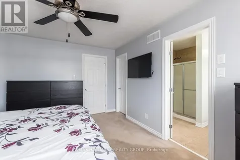 266 Horseshoe Crescent Ottawa ON K2S 0B7