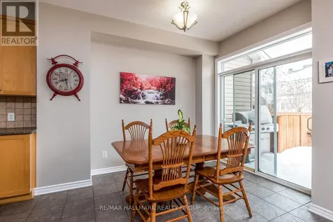 266 Horseshoe Crescent Ottawa ON K2S 0B7