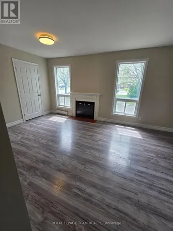 100 Fenerty Court East Ottawa ON K2L 3A7