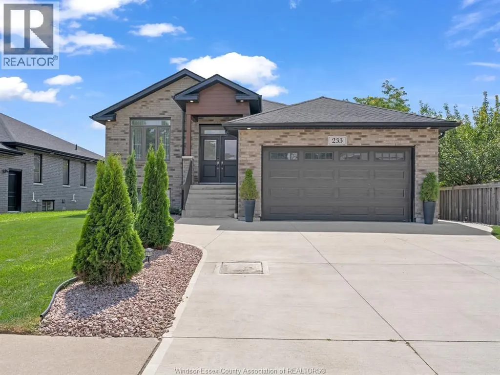 233 Sandybrook Way Kingsville ON N9Y 0A3