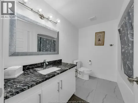233 Sandybrook Way Kingsville ON N9Y 0A3