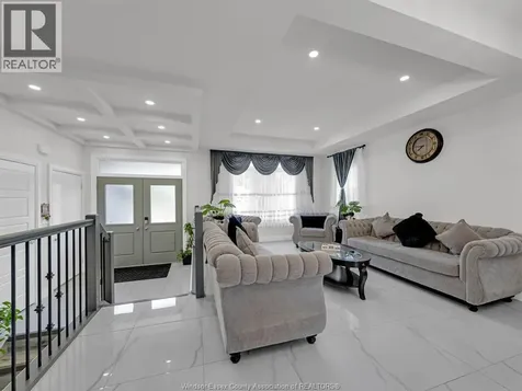 233 Sandybrook Way Kingsville ON N9Y 0A3