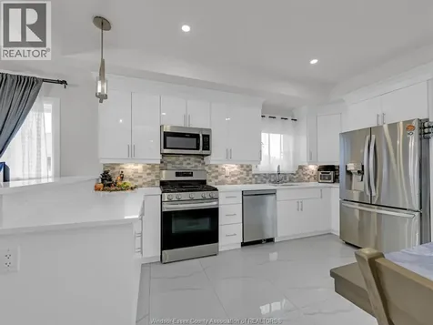 233 Sandybrook Way Kingsville ON N9Y 0A3
