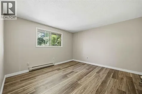 1239 Nottingham Drive Sarnia ON N7S 5B1
