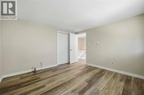 1239 Nottingham Drive Sarnia ON N7S 5B1