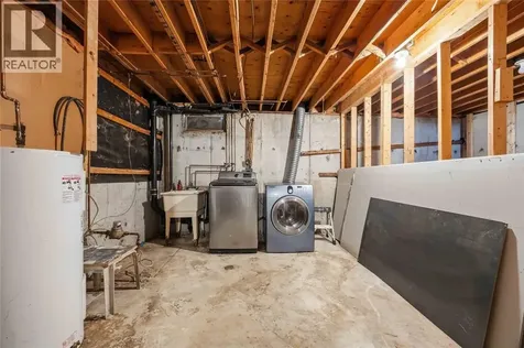 1239 Nottingham Drive Sarnia ON N7S 5B1