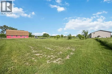 2380 Plank Road Petrolia ON N0N 1R0