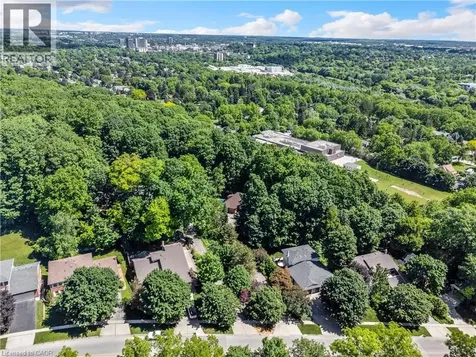 110 Grand Ridge Drive Cambridge ON N1S 4E4