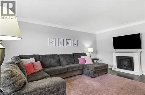 605 Grey Street Brantford ON N3S 4X9