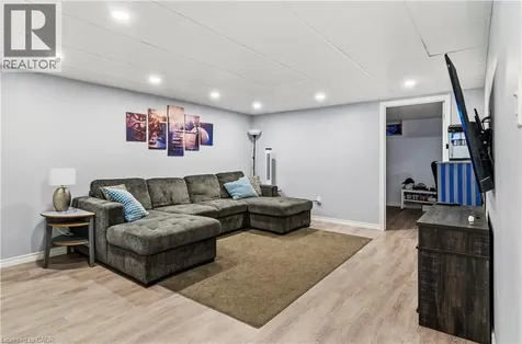 605 Grey Street Brantford ON N3S 4X9