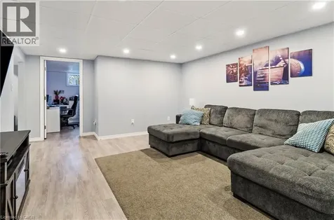 605 Grey Street Brantford ON N3S 4X9