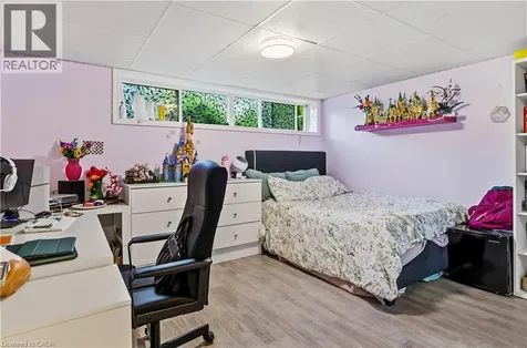 605 Grey Street Brantford ON N3S 4X9