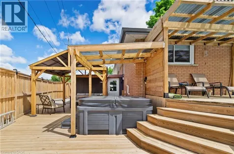 605 Grey Street Brantford ON N3S 4X9