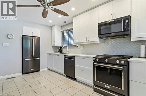 605 Grey Street Brantford ON N3S 4X9