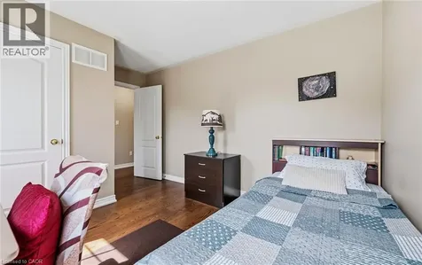476 Nairn Circle Milton ON L9T 8A7