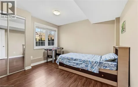 476 Nairn Circle Milton ON L9T 8A7