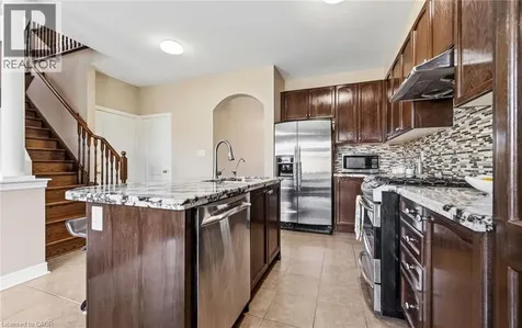 476 Nairn Circle Milton ON L9T 8A7
