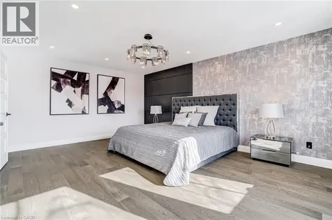 1320 Monmouth Drive Burlington ON L7P 3J6