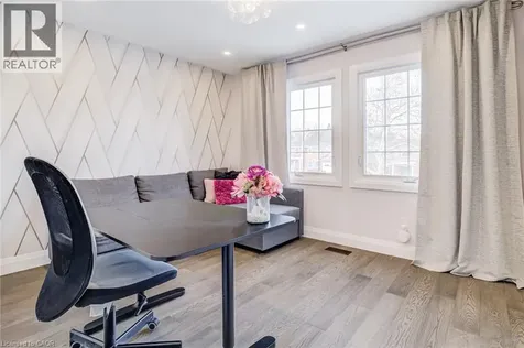 1320 Monmouth Drive Burlington ON L7P 3J6