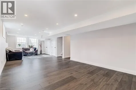 1320 Monmouth Drive Burlington ON L7P 3J6