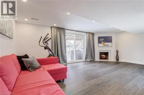 1320 Monmouth Drive Burlington ON L7P 3J6