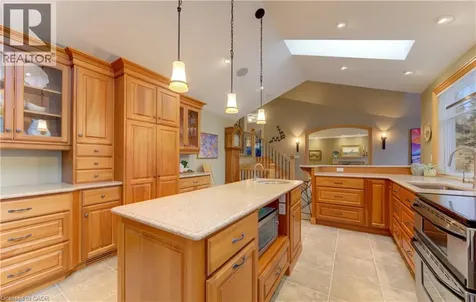 140 Aberdeen Road Kitchener ON N2M 2Y7