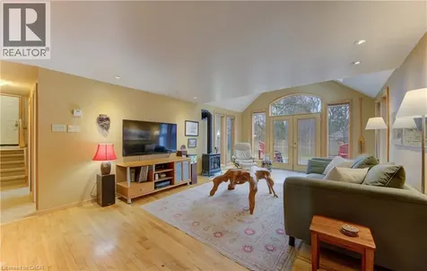 140 Aberdeen Road Kitchener ON N2M 2Y7