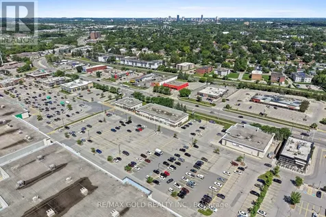 655 Fairway Road South Kitchener ON N2C 1X4