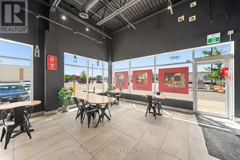 655 Fairway Road South Kitchener ON N2C 1X4