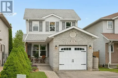 16 White Sands Court Kitchener ON N2E 3S4
