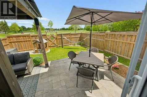 16 White Sands Court Kitchener ON N2E 3S4