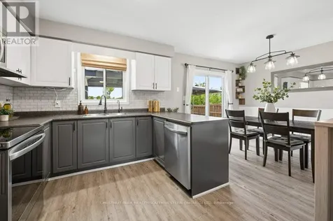 16 White Sands Court Kitchener ON N2E 3S4