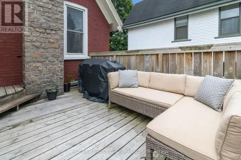 16 Beecher Street Brockville ON K6V 5L9