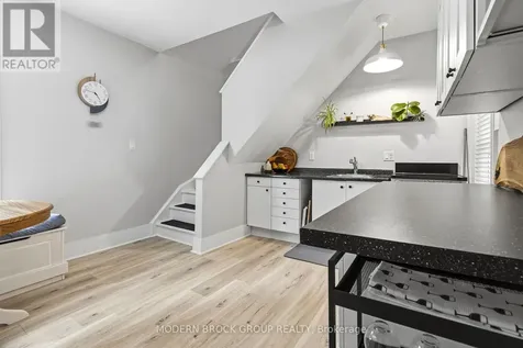 16 Beecher Street Brockville ON K6V 5L9