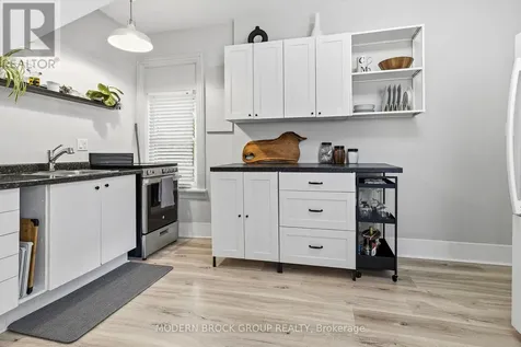 16 Beecher Street Brockville ON K6V 5L9