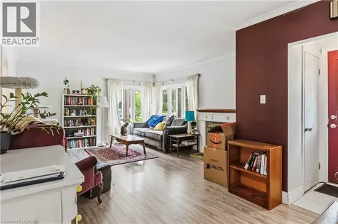 21 Sheridan Lane Hamilton ON L8S 2N3