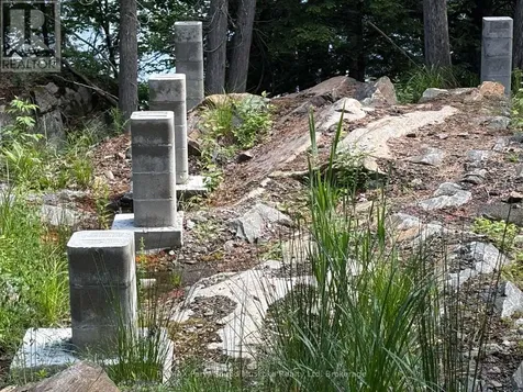 85 Sunnyshore Park Drive Mckellar ON P2A 0B5